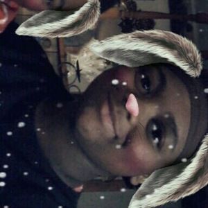 Meet your Posher, Acasia